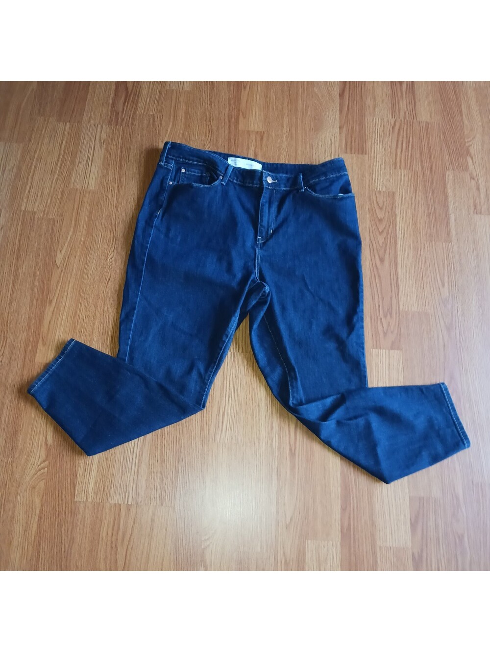 Signature Levi Strauss  Women's Dark Wash Blue Jeans Sz  18W